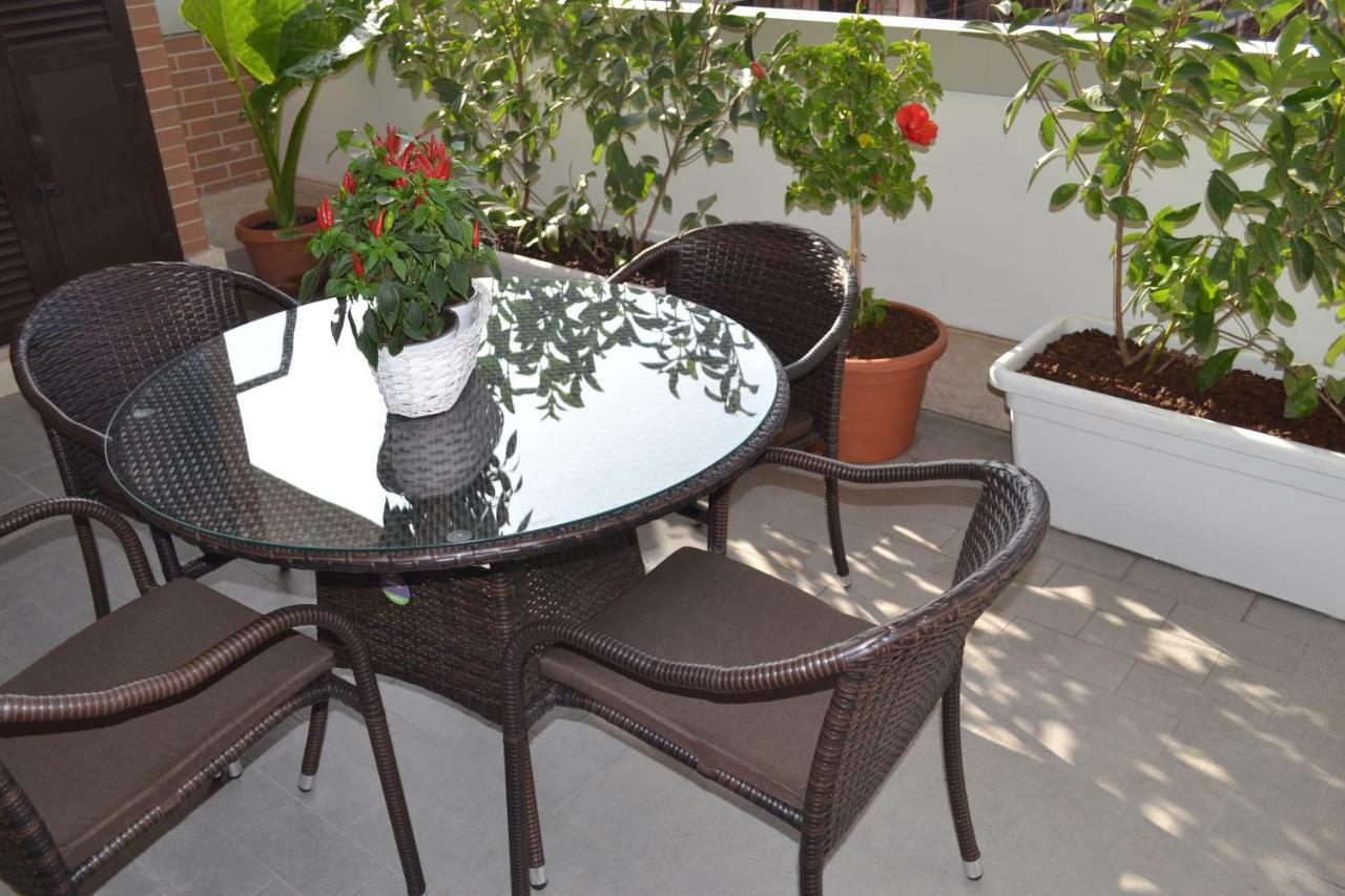 Airport & Fair Suite Apartments Fiumicino Exterior photo